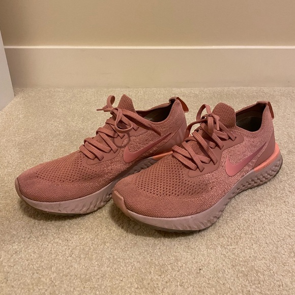 Pink Nike React - Picture 2 of 5